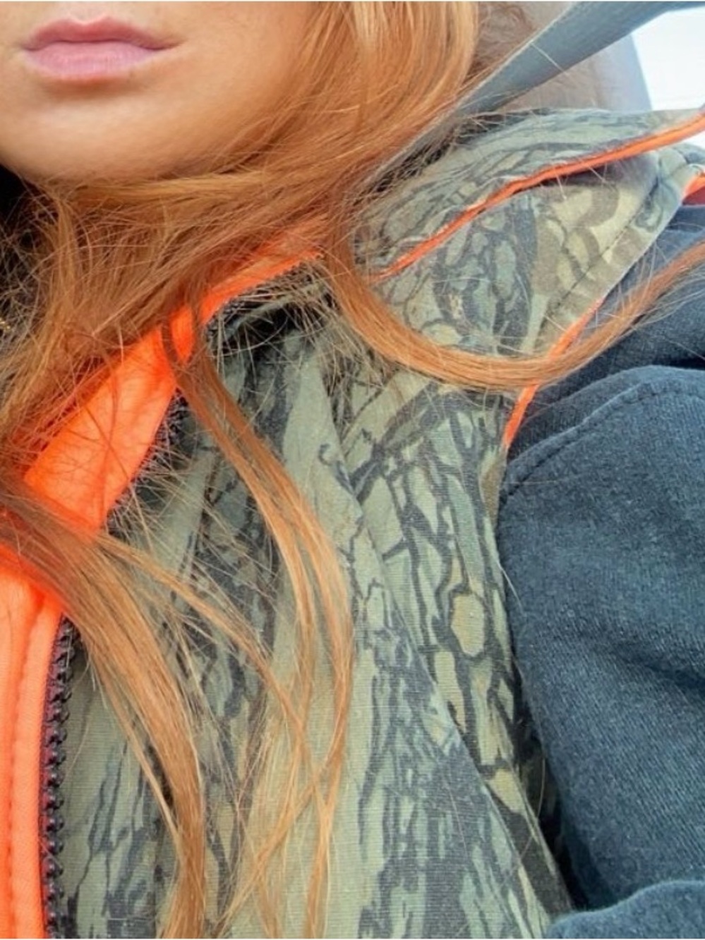 Reversible Orange & Camo Puffer Vest - Picture 4 of 5